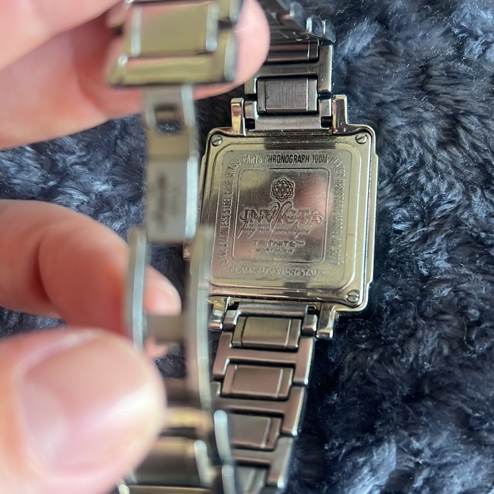 Watch - Picture 3 of 3